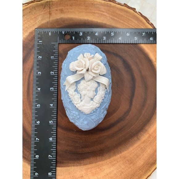 JTS International Jasperware Cameo Trinket Box Floral Embossed Ivy - Picture 9 of 9